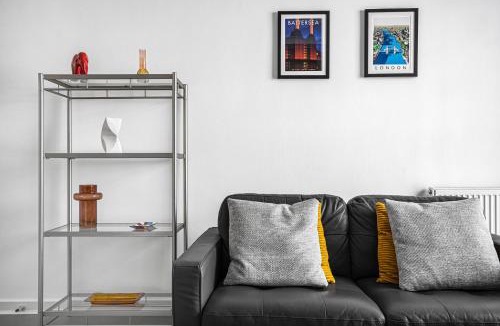 Westminster Apartment | Central location, perfect for attractions & West End