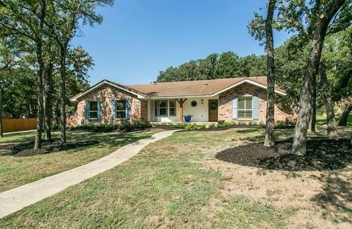 Southlake House | Central Location, Relocation, Insurance