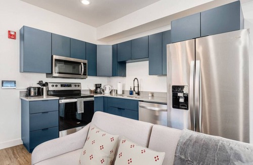 Downtown Columbus Apartment | Central Loft with Pool Table! Pet-friendly Haven!