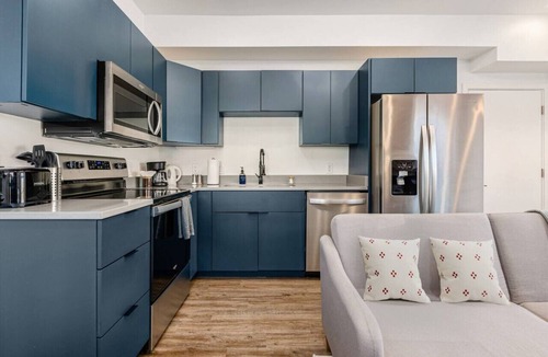 Downtown Columbus Apartment | Central Loft with Pool Table! Pet-friendly Haven!