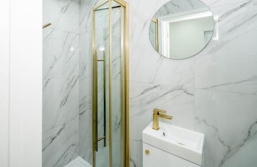 West Putney Apartment | Central London Studio