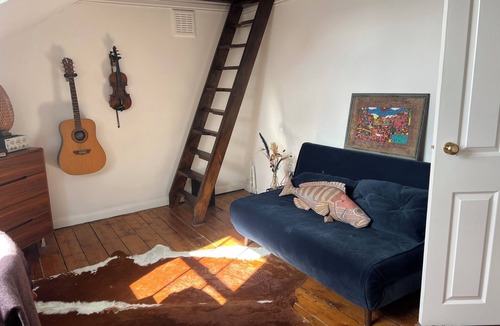 Mildmay Apartment | Central London Two Storey Flat