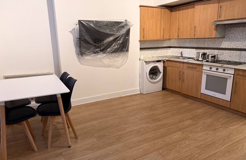 Harrow Road Apartment | Central London W9 2 bed 2 bath