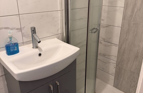 Harrow Road Apartment | Central London W9 2 bed 2 bath