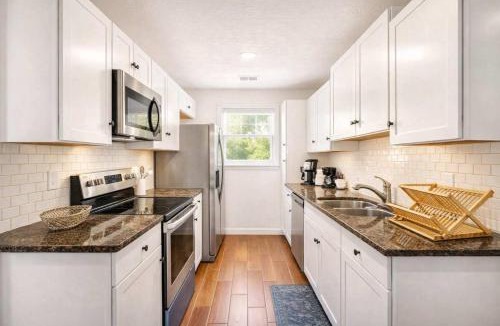 Smoketown Jackson House | Central Louisville Gem - Near Airport & Top Spots