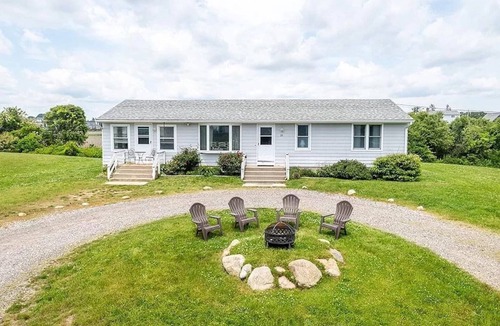 Matunuck House | Central Matunuck Barnacle House
