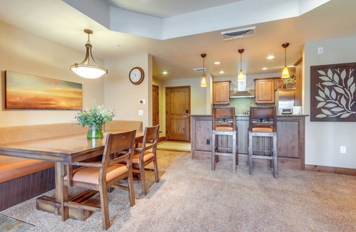 McCall Condo | Central McCall Getaway: Walk to Payette Lake!