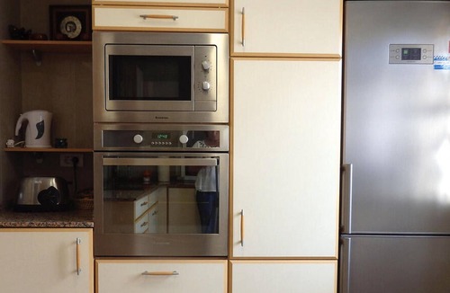 Miami Platja Cottage | Central Miami Villa with Private Pool and Wifi