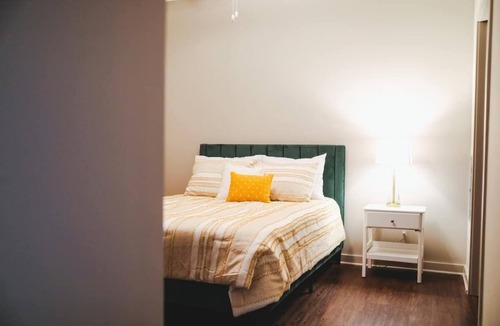 Central Midtown Apartment | Central Midtown Location Walkable to Attractions
