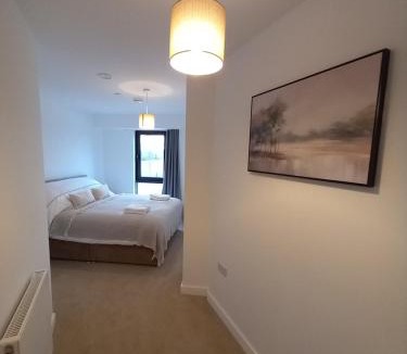 Nottingham Apartment | Central Modern and Spacious River view Apartment with parking