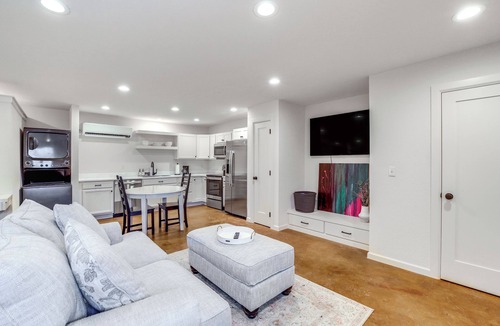 Owasso Apartment | Central & Modern Studio w/Workspace in Owasso!