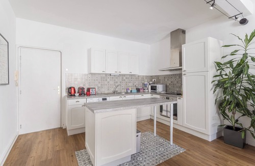 Cite Apartment | Central Narbonne with Rooftop Terrace