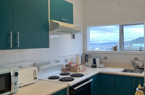 Wellington Apartment | Central Nest: View & style + free parking