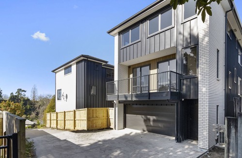 Hamilton North Other | Central Oasis - Hamilton Holiday Townhouse