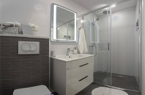 Split House | Central Old Town Rooms