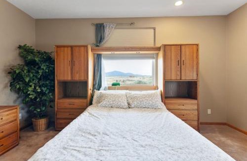 Silver Lake House | Central Oregon Outback Treasure