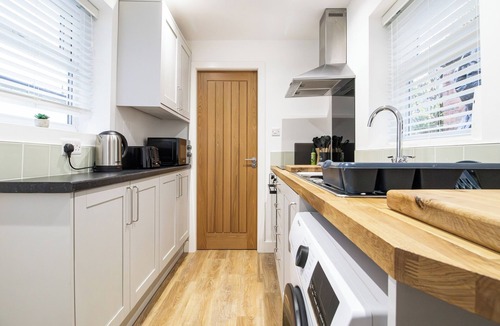 Longford House | Central Oswestry 2 Bedroom House