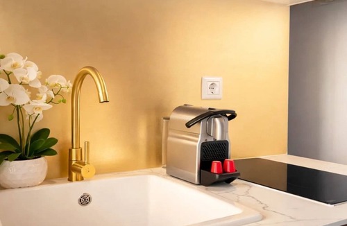 Charonne Apartment | Central Paris - Deluxe apartment for 2