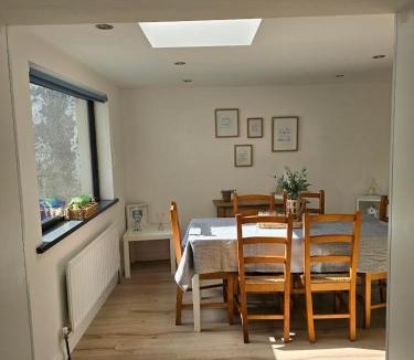 Moffat House | Central Portrush Townhouse available for Open Golf