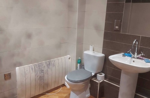 Preston Apartment | Central Preston Studio - Perfect City Break