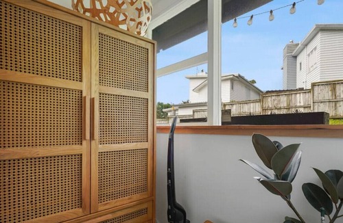 Kingsland Apartment | Central Quiet 2BR Apt | Free Wifi Easy Parking