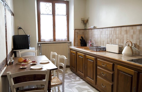 Colmar Centre Ville Apartment | Central & Quiet, Full apart for 2 L'Escapade Fleurie