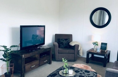 Warkworth House | Central Restful Warkworth Home