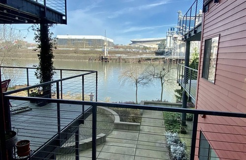 Old Town Chinatown Condo | Central Riverfront 1 bedroom condo with a view!
