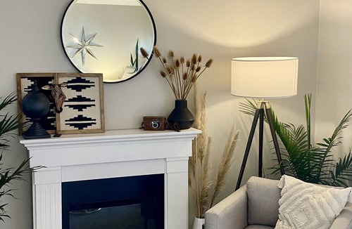 Old Town Chinatown Condo | Central Riverfront 1 bedroom condo with a view!