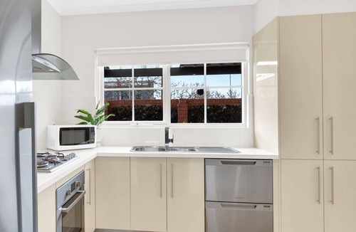 North Adelaide House | Central & Secluded