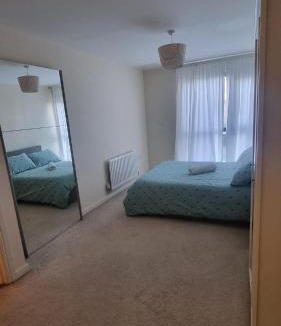 Whittington Apartment | Central spacious and secure with a double bed