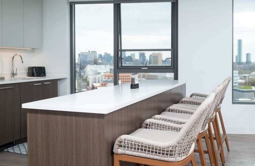Central Square Apartment | Central Square Penthouse near MIT Harvard Wi-Fi & GYM