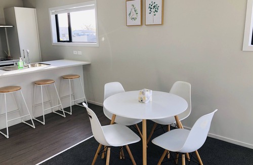 Hamilton Apartment | Central Stadium Apartment 101