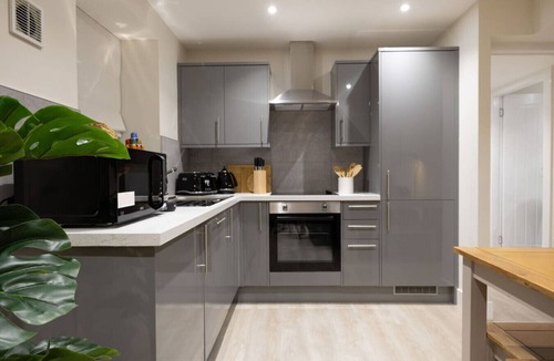 Stirling Apartment | Central Stirling City Escape