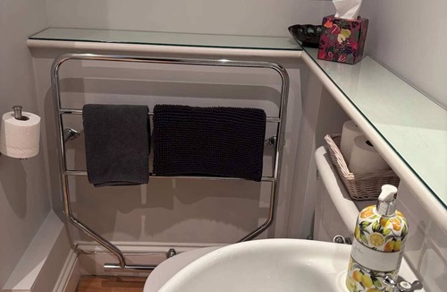 Stow-on-the-Wold Apartment | Central Stow Bakehouse Flat