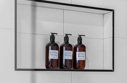 Beechworth Apartment | Central Studio in new townhouse!