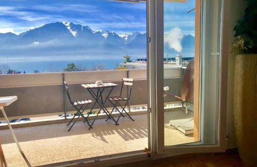 Montreux City Centre Apartment | Central Studio with Lake View | 102
