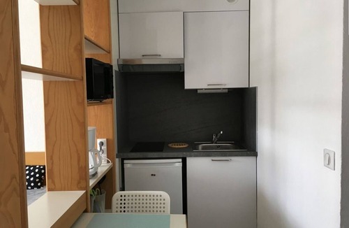 Biarritz Apartment | Central Studio with Pool Access and Sea View in Biarritz