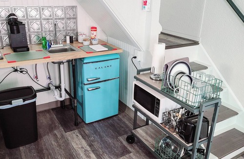 Pleasant View Apartment | Central Suite - Quiet 1BR, 10 Min to Red Rocks & Mines