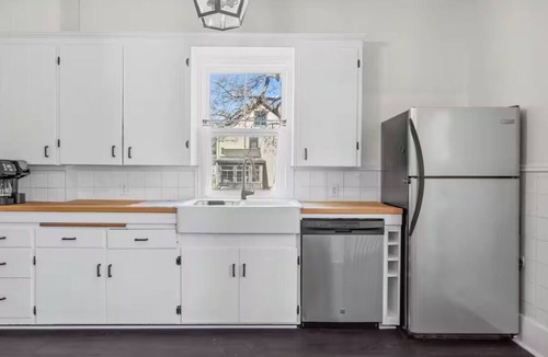 Summerside House | Central Summerside Getaway