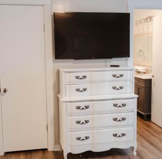 Hilltop Apartment | Central Tacoma Triplex