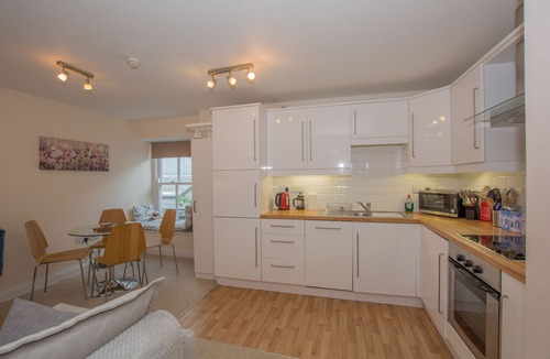Tenby Apartment | Central Tenby - Spacious Modern Holiday Home
