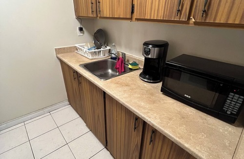 Grange Park Apartment | Central Toronto Stay | Steps to Everything