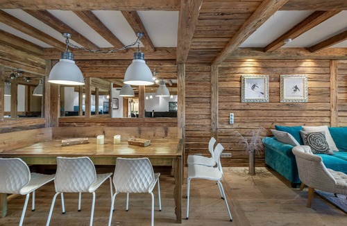 Val-d'Isere Apartment | Central Val d'Isère Apt - Sauna, Parking, WiFi