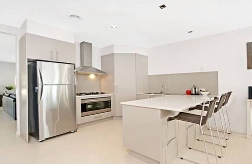 Warrnambool House | Central Warrnambool Townhouse