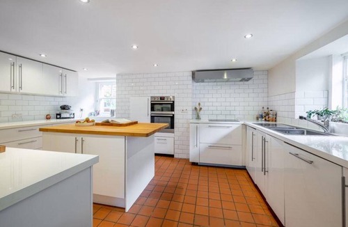 Wells House | Central Wells House