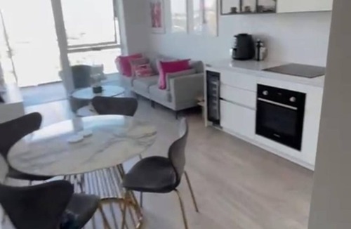 Alperton Apartment | Central Wembley 2BR Modern Clean Connected