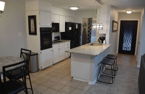 Forest Hill House | Central World Cup Retreat AC Patio