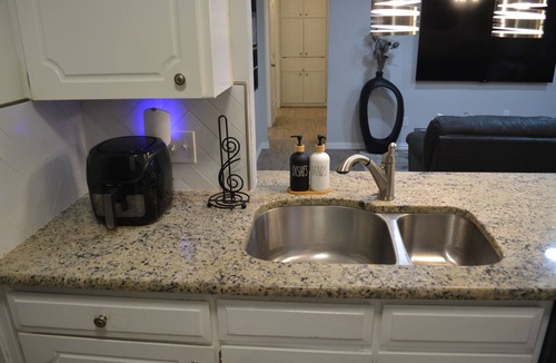 Forest Hill House | Central World Cup Retreat AC Patio