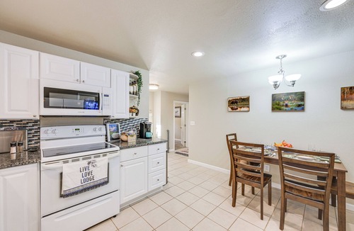 Centralia Cottage | Centralia Retreat: 2 Mi to NW Sports Hub & Outlets
